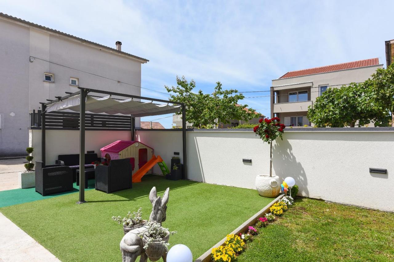 Deluxe Apartman Korina & Ramona Zadar Exteriör bild